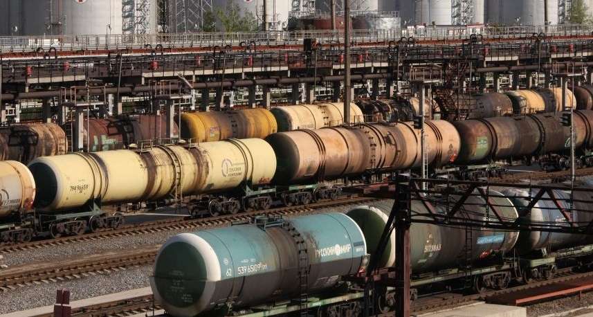 Экспортные пошлины на нефть и нефтепродукты с 1 августа станут меньше